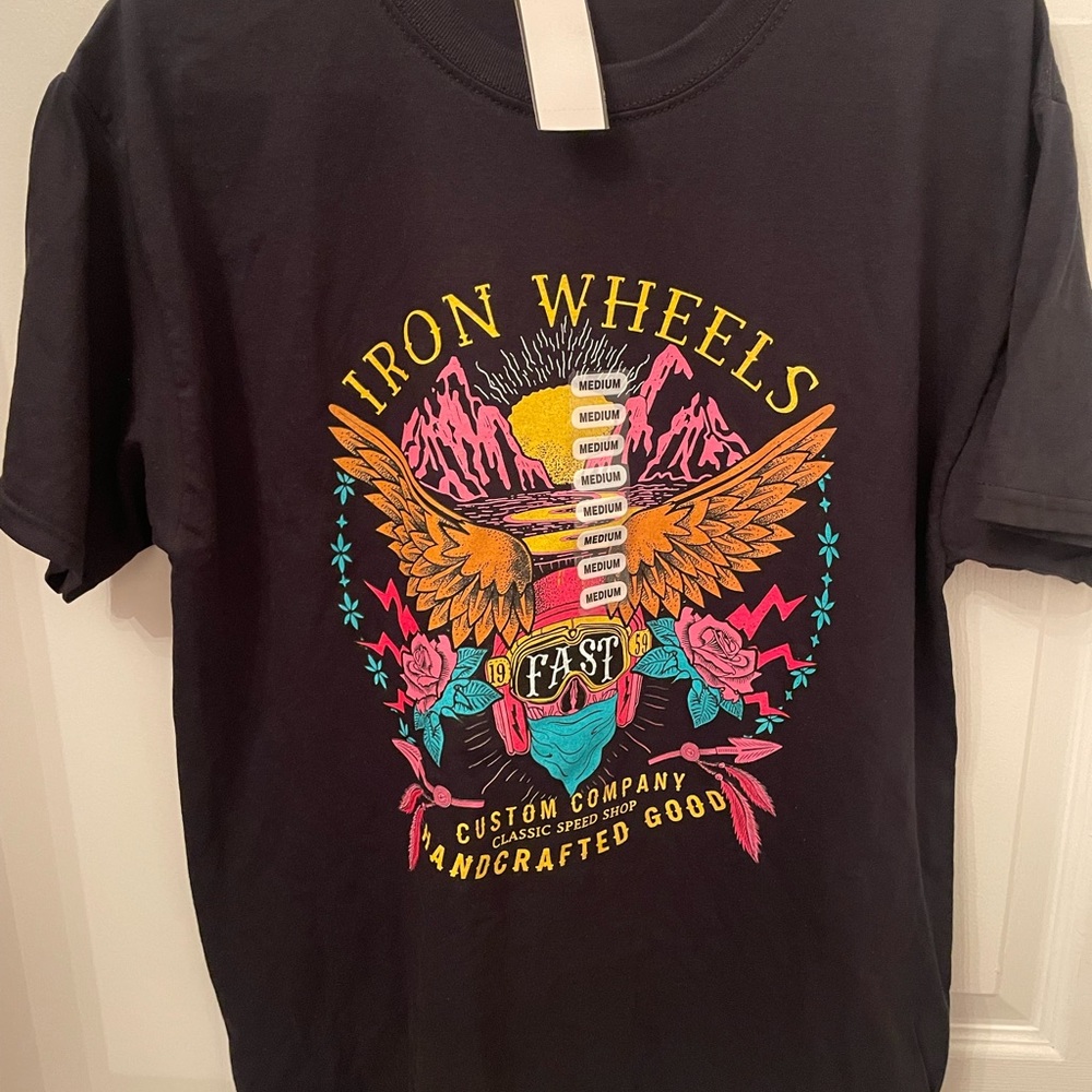 Graphic tee | Medium | New